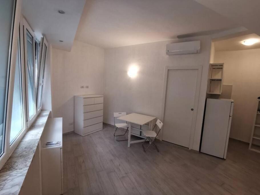 Confortable And Centrally Milan Flat Экстерьер фото
